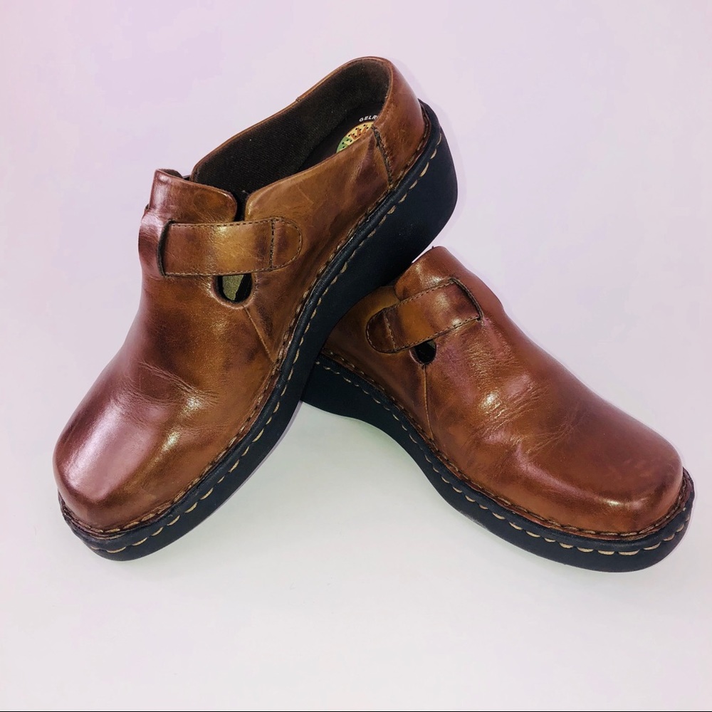 Earth Spirit Clogs